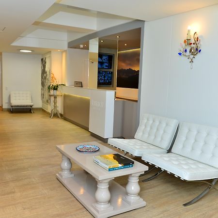 Park V Hotel & Suites Кали Екстериор снимка