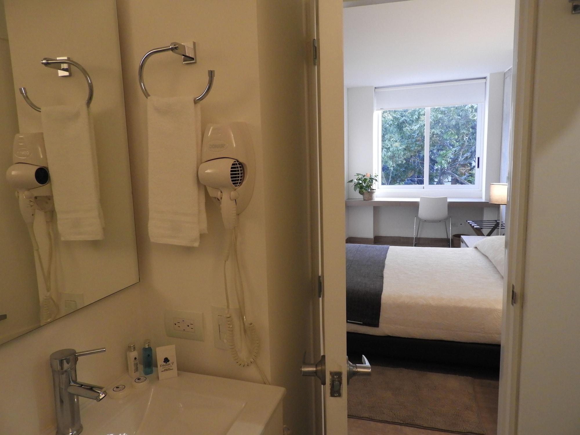 Park V Hotel & Suites Кали Екстериор снимка
