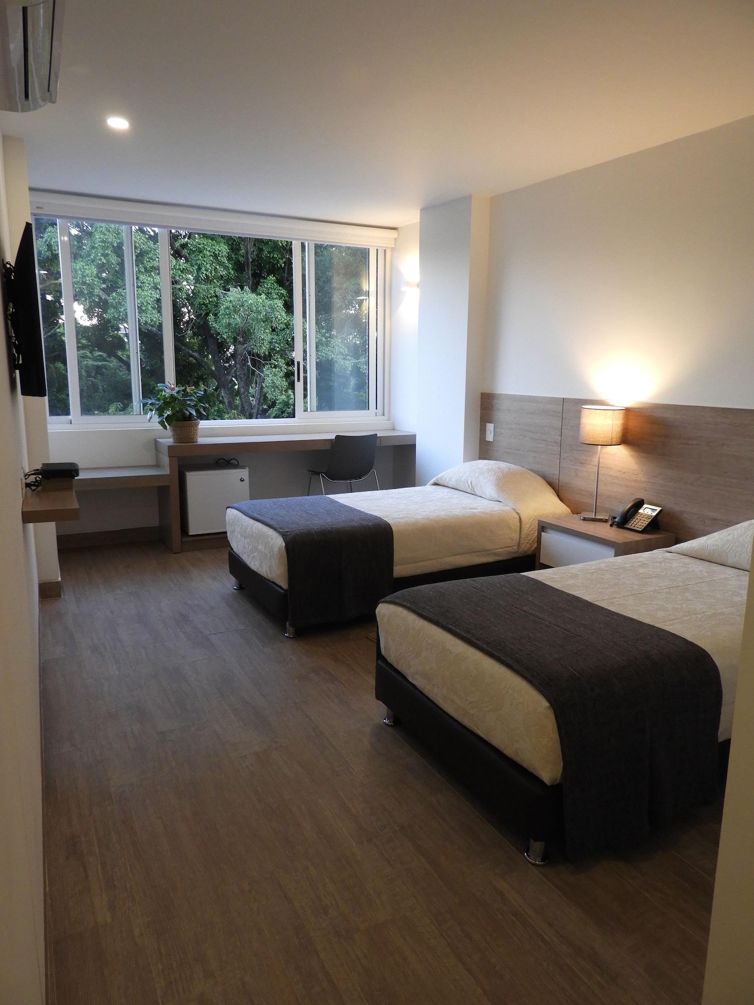 Park V Hotel & Suites Кали Екстериор снимка