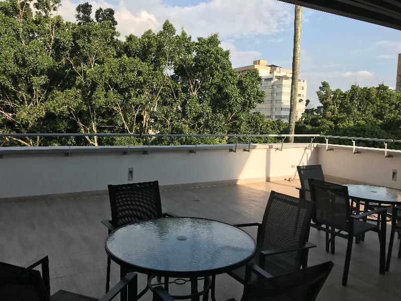 Park V Hotel & Suites Кали Екстериор снимка