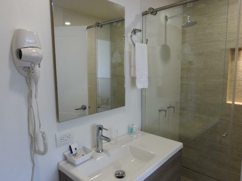 Park V Hotel & Suites Кали Екстериор снимка